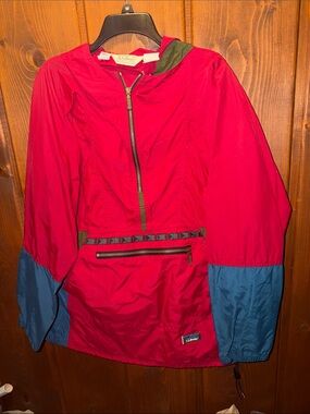 Vintage L.L. Bean Red Anarak Windbreaker with Blue Sleeve Panels